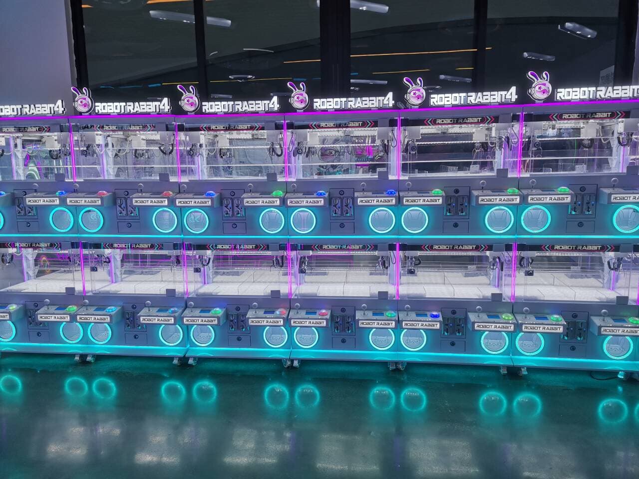 INTERSTELLAR RABBIT 4 Claw Machine: Fun & Durable Toy Claw Machine for Arcades, Malls & Events